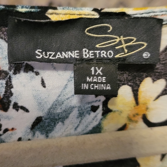 Suzanne Betro Top Floral - Picture 3 of 4